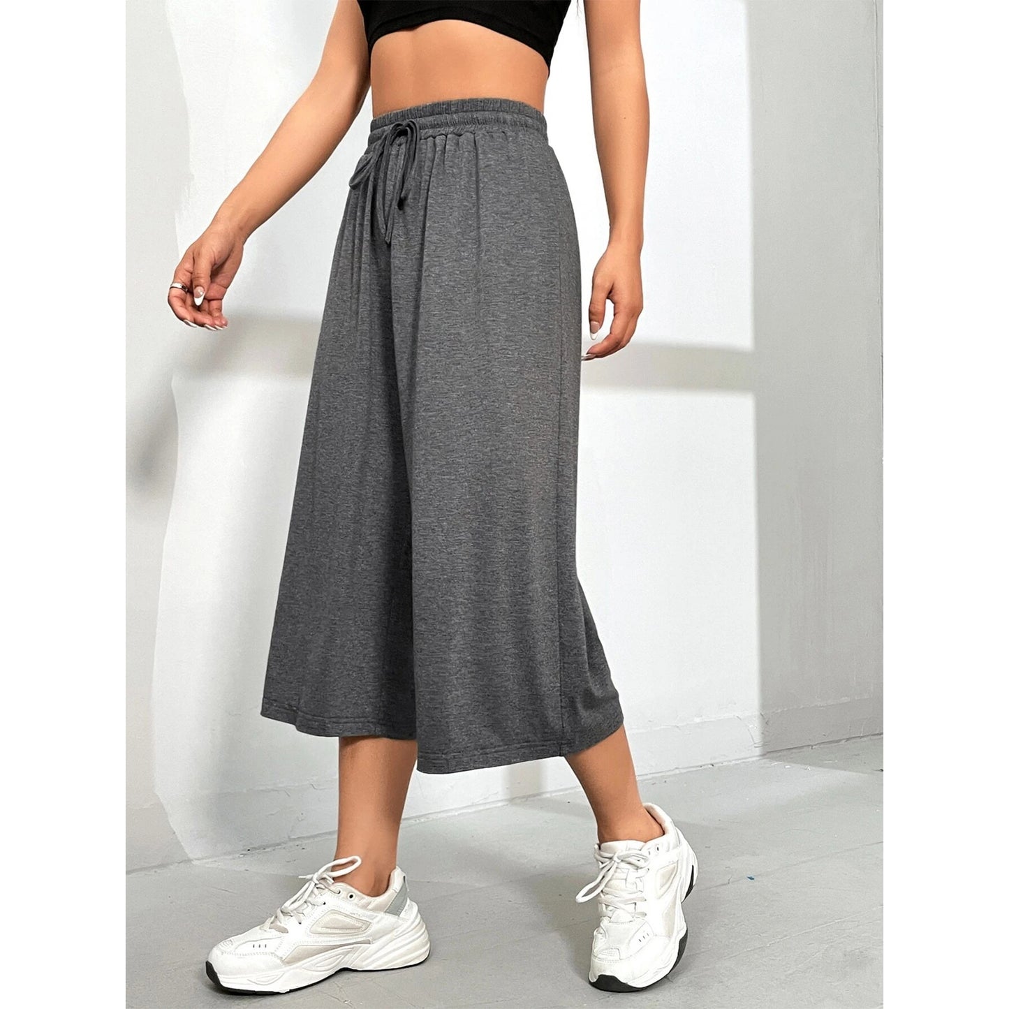 MLDRA Womens Capri Pants Wide Leg Sweatpant Loose Yoga Flared Drawstring Comfy Lounge Pajama Palazzo Capris Adjustable with Pockets