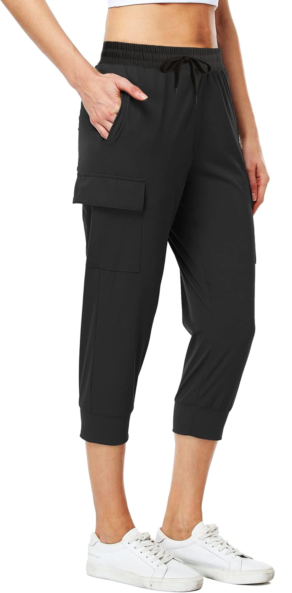 Women's Cargo Capri Sweatpants Hiking Joggers Cropped Pants with Pockets Lightweight Quick Dry Athletic Workout Leggings Casual Capri Black
