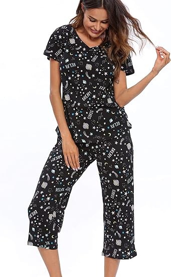 MLDRA Womens Pajama Sets 2 Piece Cotton Lounge Set Lightweight Pj Set Short Sleeve Tops With Capri Pants Cute Ladies Sleepwear Summer Set