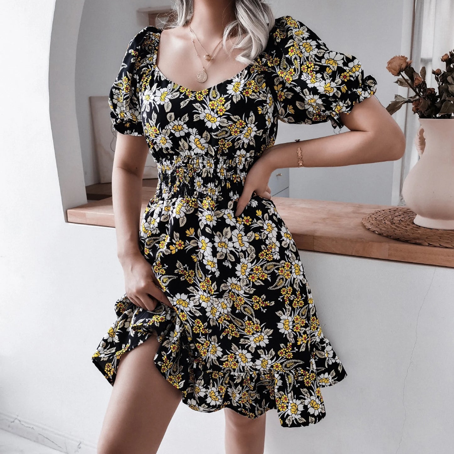 MLDRA 2025 Women's Dress Floral Print Puff Sleeve Smocked Waist Dresses Casual Sundresses for Women